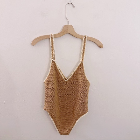 Maiyo x Natalie Off Duty Crochet One Piece Swimsuit Swimwear Influencer - Picture 3 of 5
